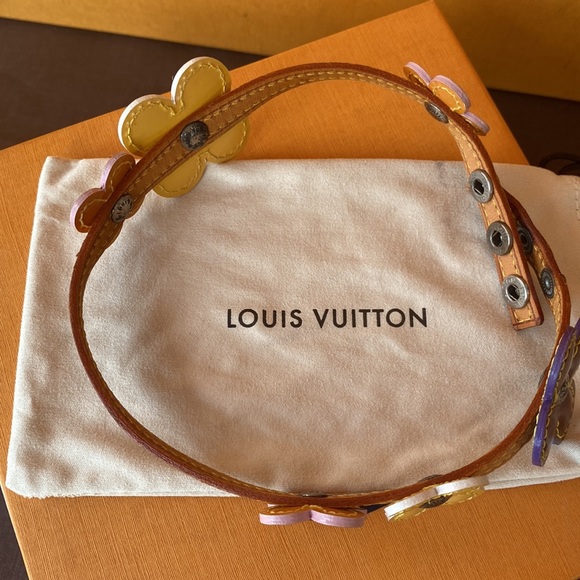 Authentic Louis Vuitton Vernis Lexington flowers Bracelet Choker Cuff Beautiful - Picture 9 of 14